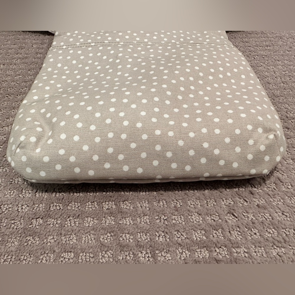 Thirty-one Crossbody purse neutral with white polka dots. Like new, never used - Picture 3 of 4